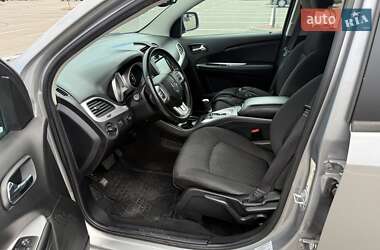 Позашляховик / Кросовер Dodge Journey 2016 в 