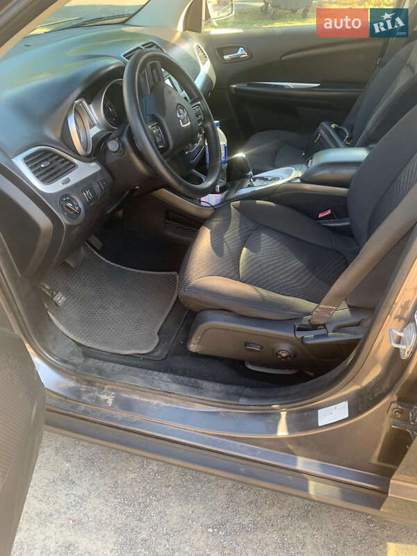 Позашляховик / Кросовер Dodge Journey 2014 в Черкасах