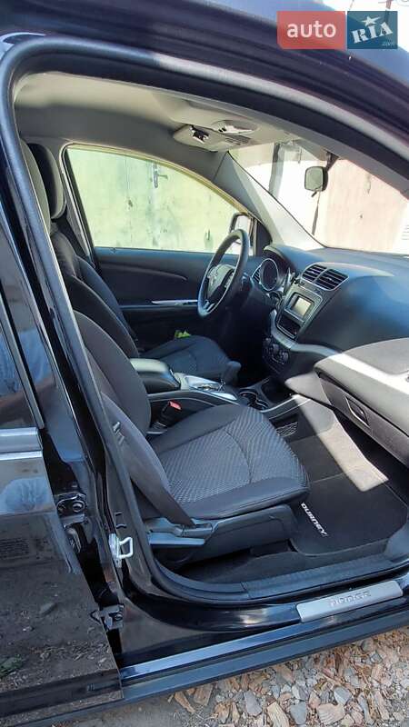 Внедорожник / Кроссовер Dodge Journey 2013 в Южном