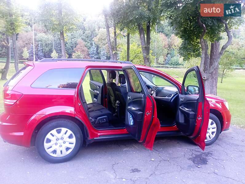 Позашляховик / Кросовер Dodge Journey 2016 в Броварах
