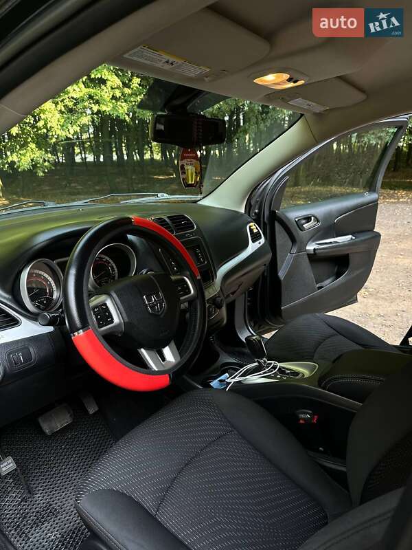 Позашляховик / Кросовер Dodge Journey 2017 в Львові