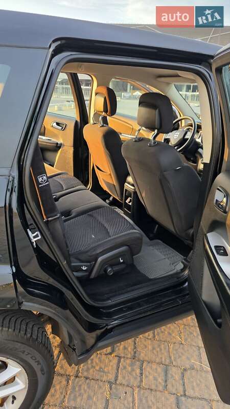 Внедорожник / Кроссовер Dodge Journey 2015 в Львове