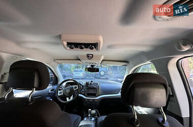 Внедорожник / Кроссовер Dodge Journey 2015 в 