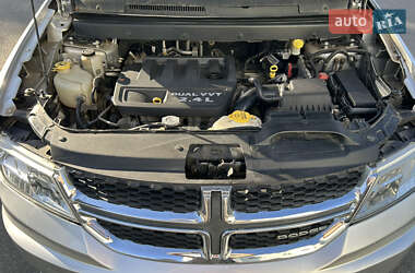 Внедорожник / Кроссовер Dodge Journey 2011 в 