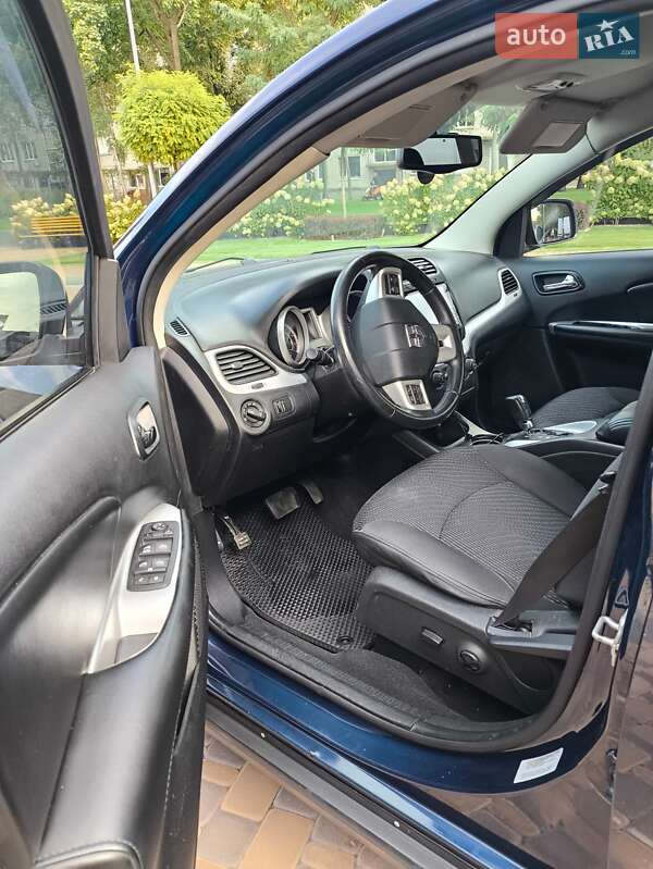 Внедорожник / Кроссовер Dodge Journey 2016 в Броварах