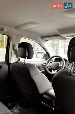 Внедорожник / Кроссовер Dodge Journey 2012 в 