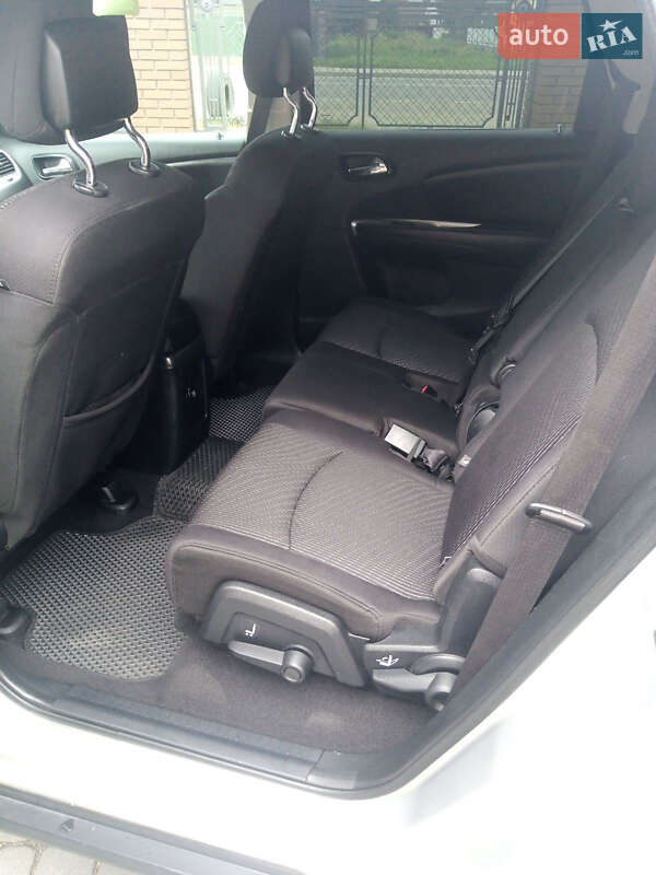 Позашляховик / Кросовер Dodge Journey 2014 в Самборі фото 13 Позашляховик / Кросовер Dodge Journey 2014 в Самборі