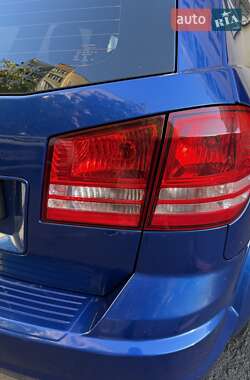 Внедорожник / Кроссовер Dodge Journey 2015 в 
