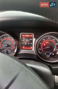 Внедорожник / Кроссовер Dodge Journey 2015 в 