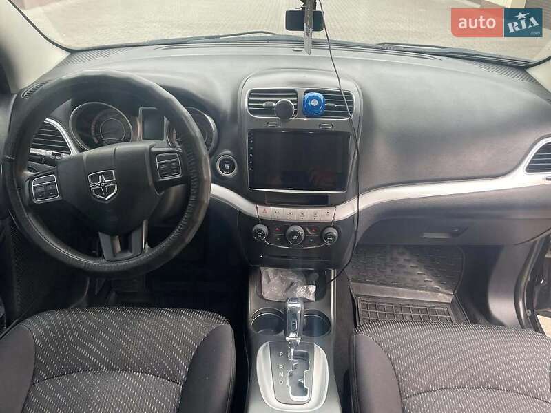 Внедорожник / Кроссовер Dodge Journey 2014 в Львове