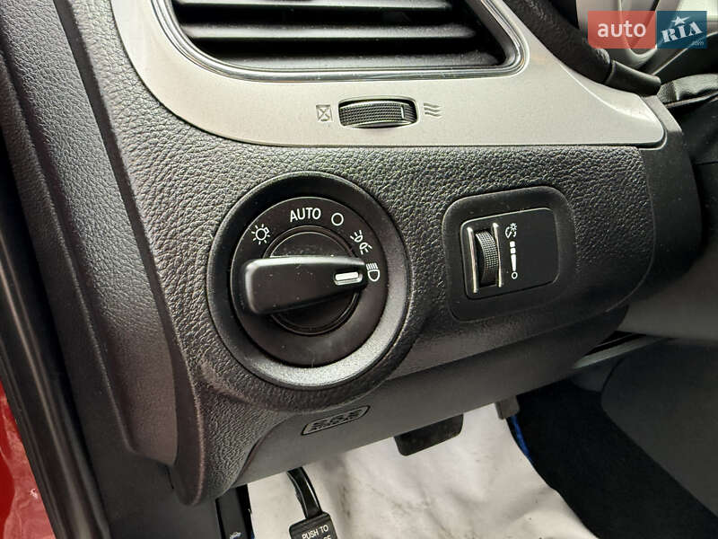 Позашляховик / Кросовер Dodge Journey 2018 в Стрию