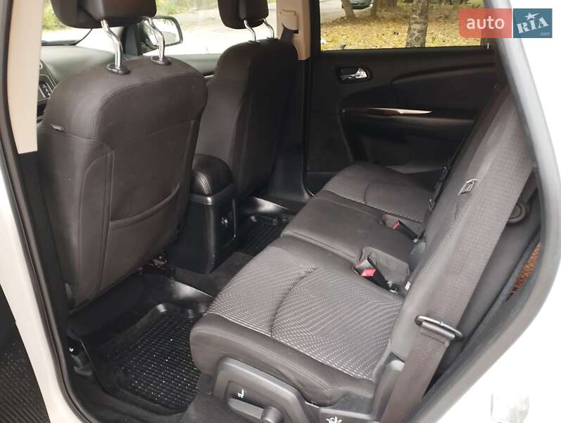 Внедорожник / Кроссовер Dodge Journey 2015 в Виннице