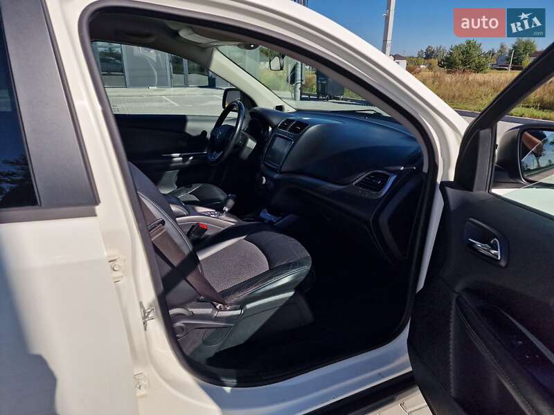 Внедорожник / Кроссовер Dodge Journey 2018 в Киеве фото 13 Внедорожник / Кроссовер Dodge Journey 2018 в Киеве