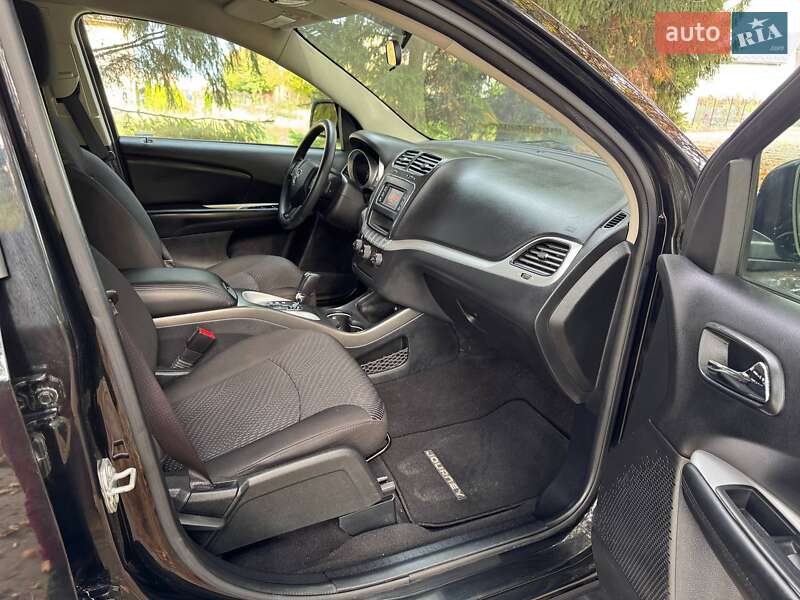 Внедорожник / Кроссовер Dodge Journey 2017 в Львове