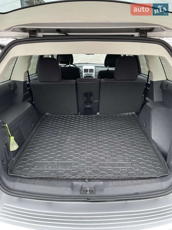 Позашляховик / Кросовер Dodge Journey 2010 в Києві