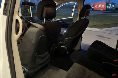 Позашляховик / Кросовер Dodge Journey 2017 в  фото 19 Позашляховик / Кросовер Dodge Journey 2017 в