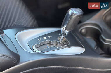 Позашляховик / Кросовер Dodge Journey 2012 в  фото 20 Позашляховик / Кросовер Dodge Journey 2012 в