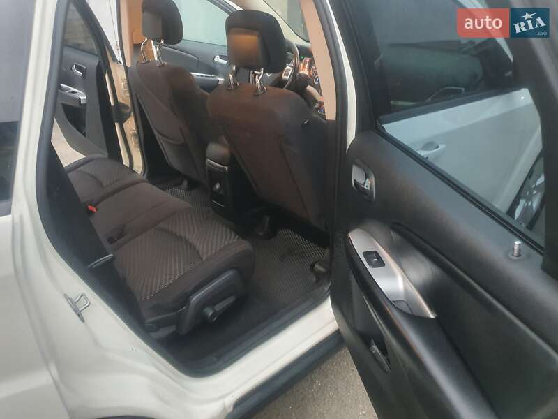 Внедорожник / Кроссовер Dodge Journey 2012 в Киеве фото 18 Внедорожник / Кроссовер Dodge Journey 2012 в Киеве