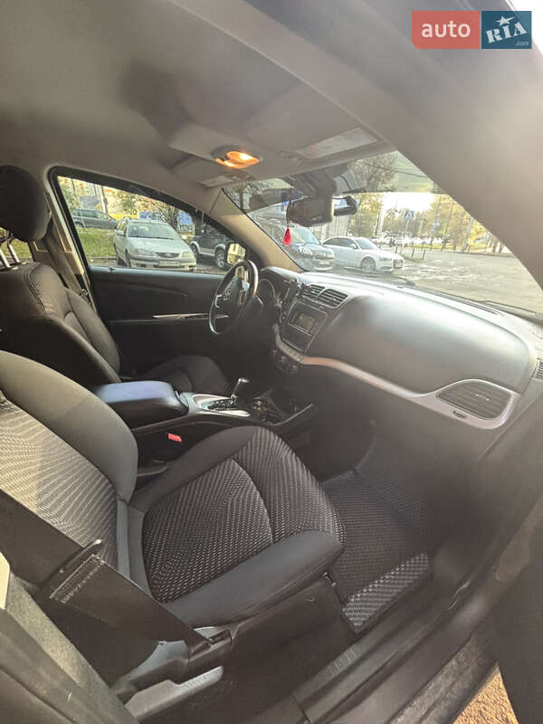 Внедорожник / Кроссовер Dodge Journey 2015 в Хмельницком