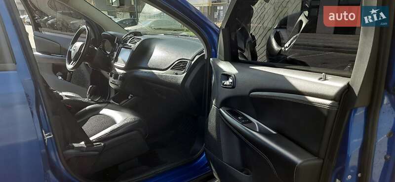 Позашляховик / Кросовер Dodge Journey 2014 в Ірпені