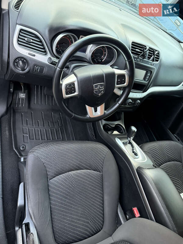 Позашляховик / Кросовер Dodge Journey 2017 в Броварах фото 21 Позашляховик / Кросовер Dodge Journey 2017 в Броварах