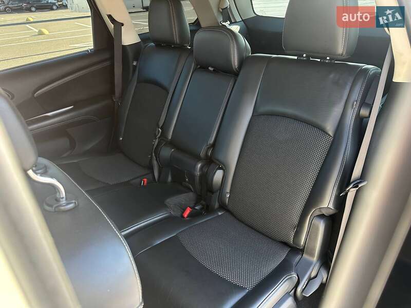 Позашляховик / Кросовер Dodge Journey 2017 в Одесі фото 15 Позашляховик / Кросовер Dodge Journey 2017 в Одесі