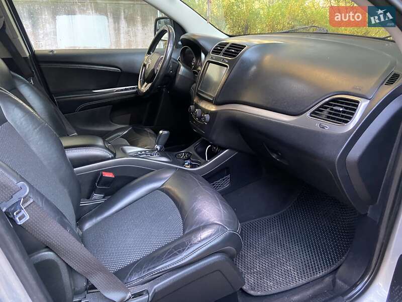 Позашляховик / Кросовер Dodge Journey 2015 в Чернівцях фото 34 Позашляховик / Кросовер Dodge Journey 2015 в Чернівцях