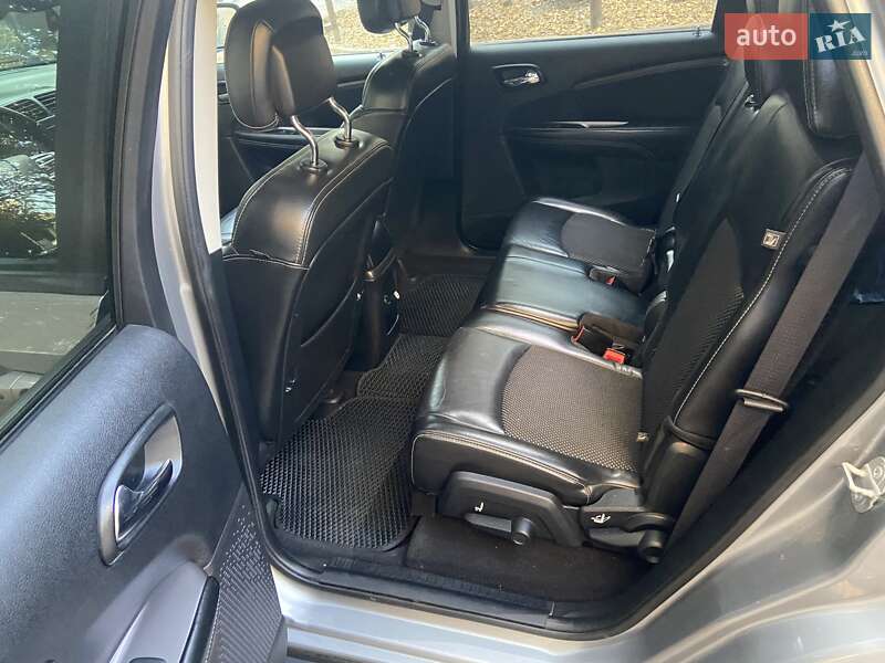 Позашляховик / Кросовер Dodge Journey 2015 в Чернівцях фото 36 Позашляховик / Кросовер Dodge Journey 2015 в Чернівцях