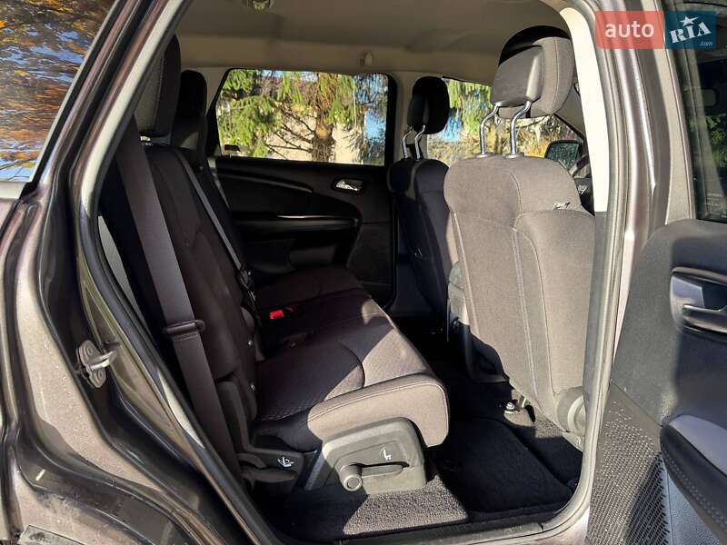 Позашляховик / Кросовер Dodge Journey 2017 в Львові фото 12 Позашляховик / Кросовер Dodge Journey 2017 в Львові