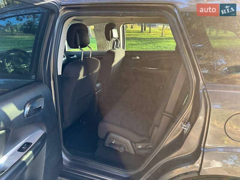 Позашляховик / Кросовер Dodge Journey 2017 в Львові фото 16 Позашляховик / Кросовер Dodge Journey 2017 в Львові