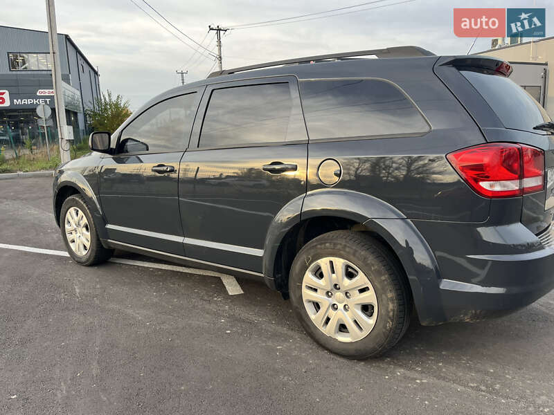 Внедорожник / Кроссовер Dodge Journey 2017 в Вишневом