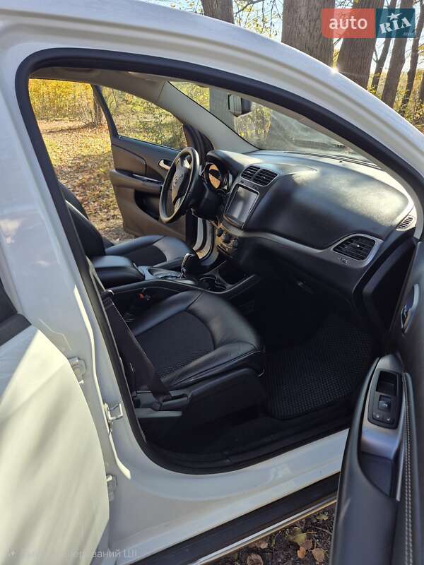 Внедорожник / Кроссовер Dodge Journey 2016 в Ивано-Франковске