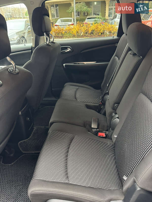 Позашляховик / Кросовер Dodge Journey 2016 в Києві фото 14 Позашляховик / Кросовер Dodge Journey 2016 в Києві