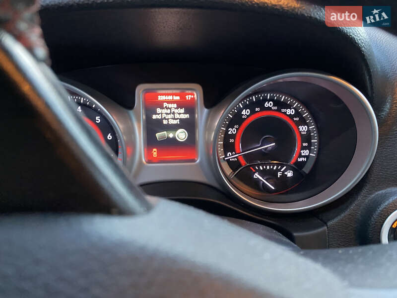 Позашляховик / Кросовер Dodge Journey 2014 в Івано-Франківську