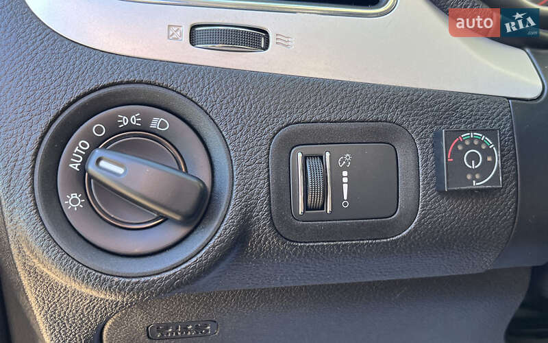 Позашляховик / Кросовер Dodge Journey 2018 в Стрию