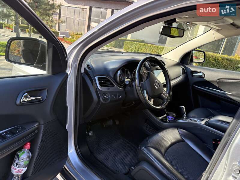 Внедорожник / Кроссовер Dodge Journey 2017 в Ужгороде