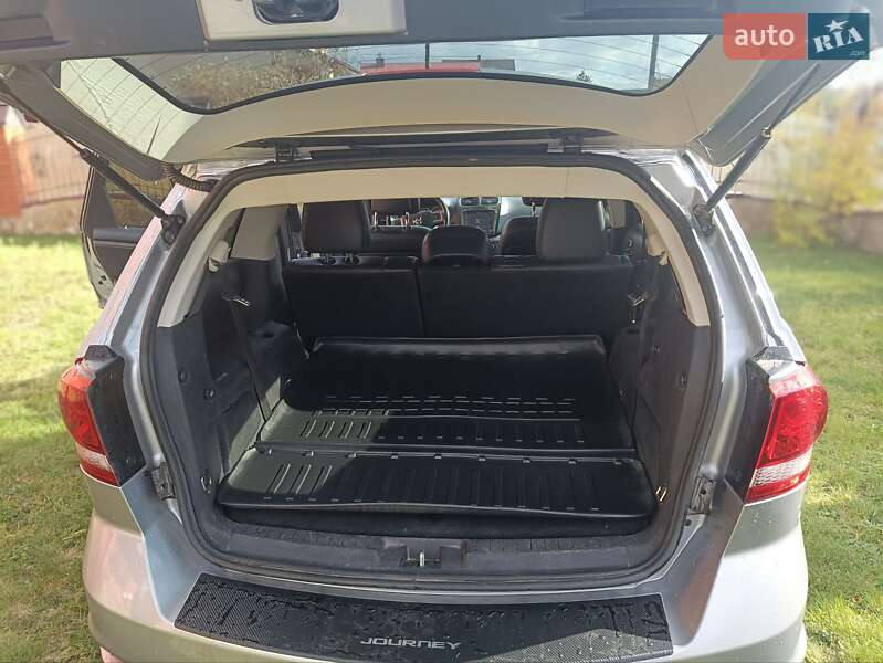 Внедорожник / Кроссовер Dodge Journey 2019 в Львове