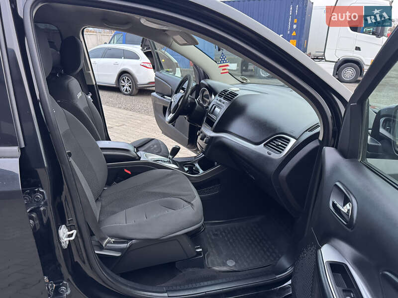 Внедорожник / Кроссовер Dodge Journey 2016 в Владимире