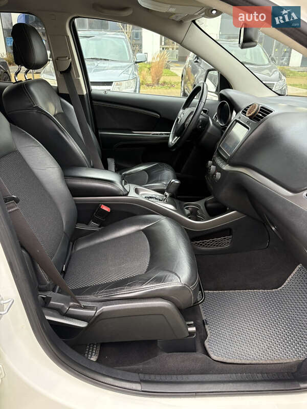 Позашляховик / Кросовер Dodge Journey 2017 в Львові фото 32 Позашляховик / Кросовер Dodge Journey 2017 в Львові