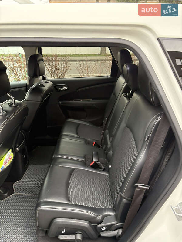 Позашляховик / Кросовер Dodge Journey 2017 в Львові фото 54 Позашляховик / Кросовер Dodge Journey 2017 в Львові
