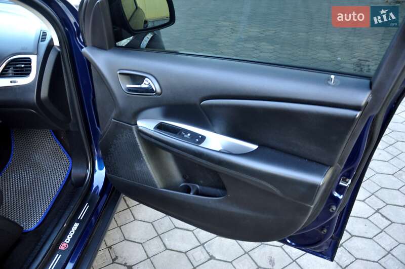 Позашляховик / Кросовер Dodge Journey 2017 в Львові фото 9 Позашляховик / Кросовер Dodge Journey 2017 в Львові