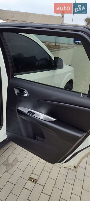Внедорожник / Кроссовер Dodge Journey 2014 в Виннице