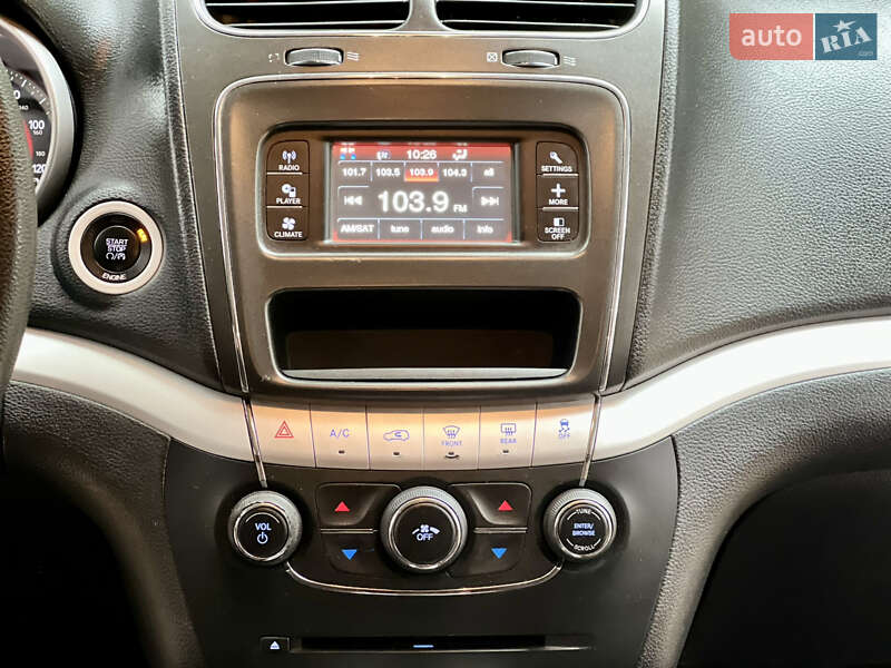 Позашляховик / Кросовер Dodge Journey 2014 в Горішніх Плавнях