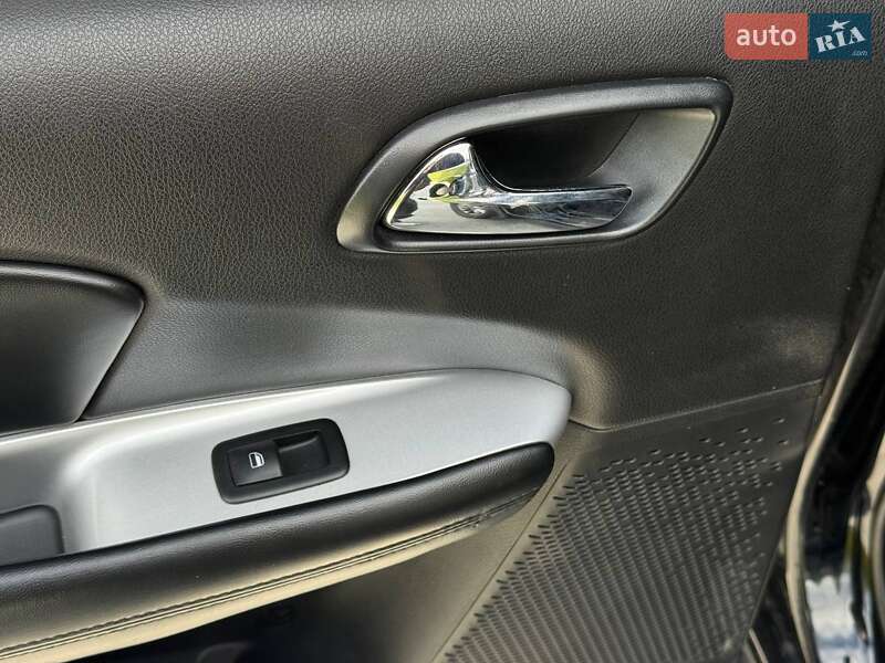 Внедорожник / Кроссовер Dodge Journey 2016 в Каменец-Подольском