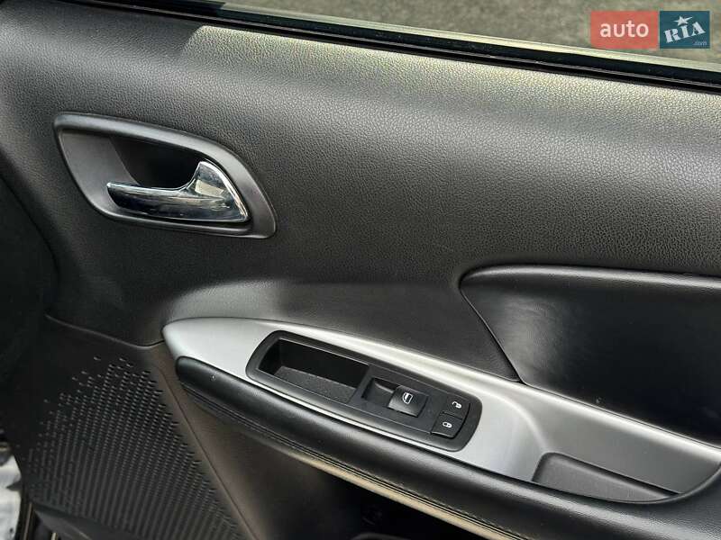 Внедорожник / Кроссовер Dodge Journey 2016 в Каменец-Подольском