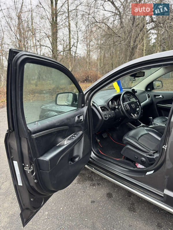 Позашляховик / Кросовер Dodge Journey 2015 в Хмельницькому фото 9 Позашляховик / Кросовер Dodge Journey 2015 в Хмельницькому