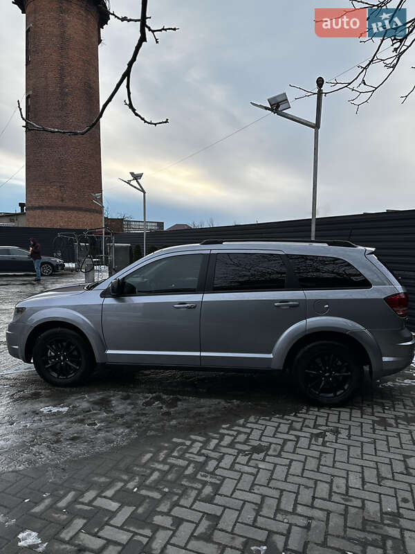 Внедорожник / Кроссовер Dodge Journey 2020 в Ивано-Франковске