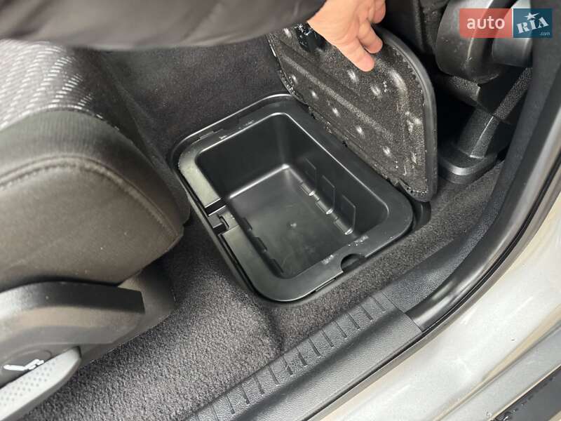 Внедорожник / Кроссовер Dodge Journey 2020 в Луцке