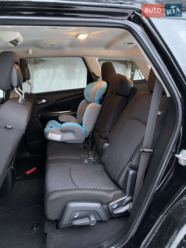 Внедорожник / Кроссовер Dodge Journey 2016 в Киеве фото 5 Внедорожник / Кроссовер Dodge Journey 2016 в Киеве