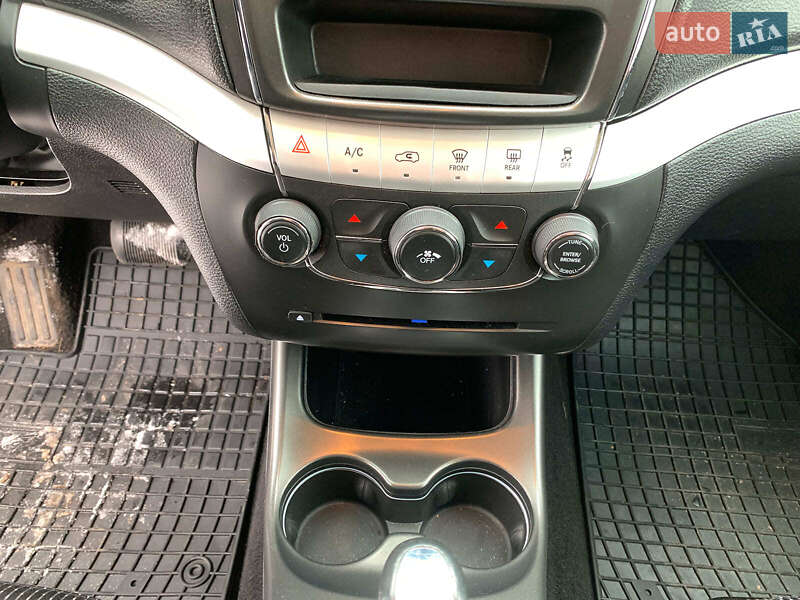 Внедорожник / Кроссовер Dodge Journey 2017 в Виннице